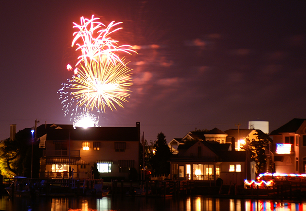 Fireworks over 7 Mile Island